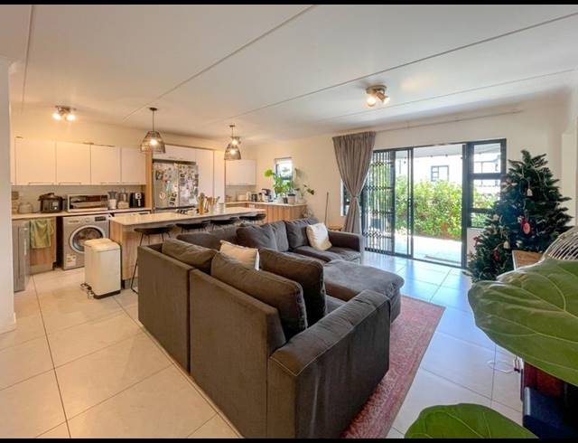 2 BEDROOM APARTMENT FOR SALE IN GOLDEN FIELDS ESTATE